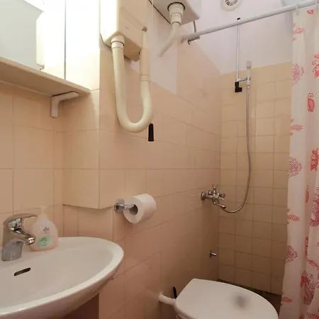 Apartman Magda- Comfort Backside Studio With Outside Patio *